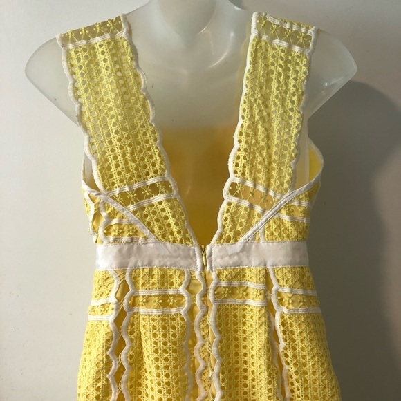 Size small lace trim midi yellow boho dress mod style - Picture 6 of 8